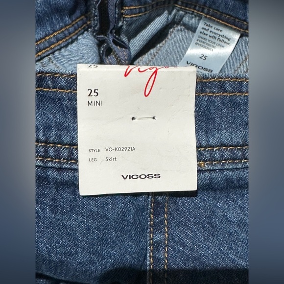 ✨NWT✨ Vigoss: Denim Mini Skirt- Size 25 - Picture 4 of 8